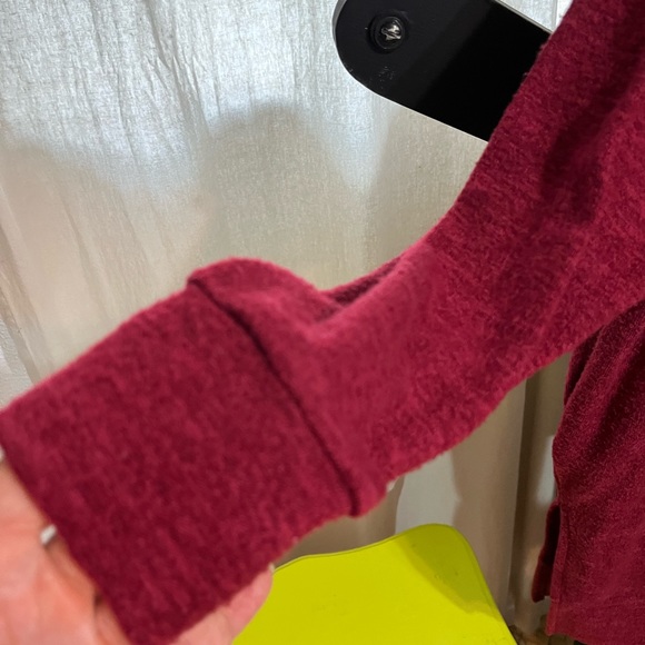 Sweater - Picture 3 of 6